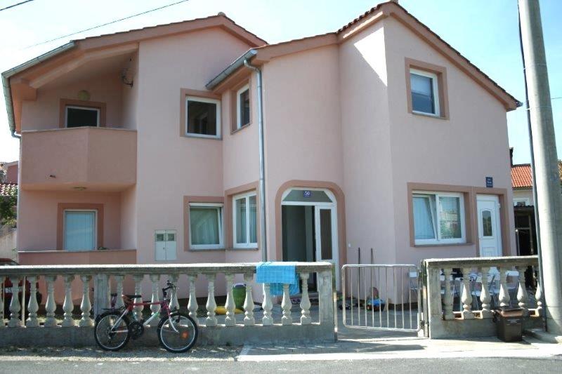 App Dzafic Apartment Vrh  Екстериор снимка